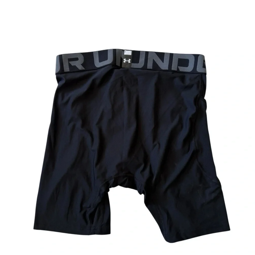 Under Armour Heat Gear Black Compression Shorts size Medium